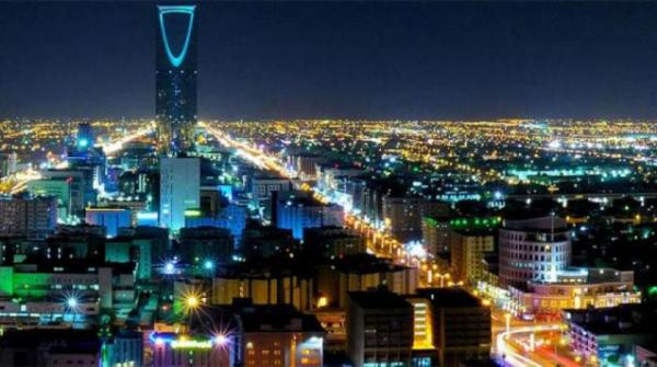 اعتباراً  اليوم.. فتح المحلات التجارية في السعودية 24 ساعة