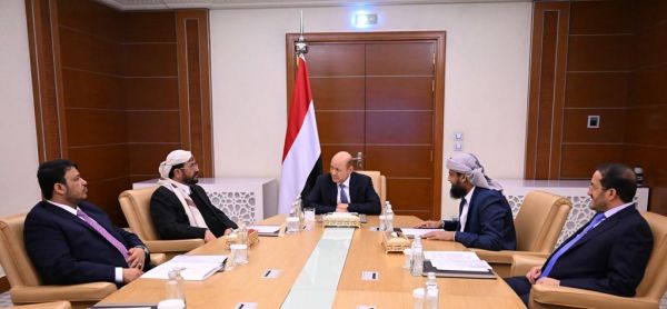 مجلس القيادة الرئاسي يعقد اجتماعًا مغلقًا 