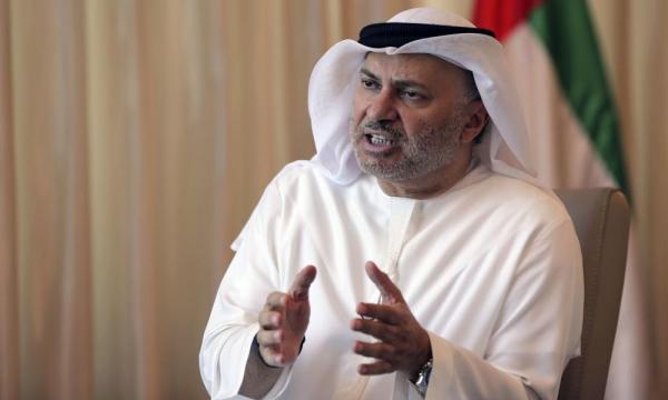 قرقاش يتحدث عن عجز قطر لاستضافة كأس العالم بدون جيرانها