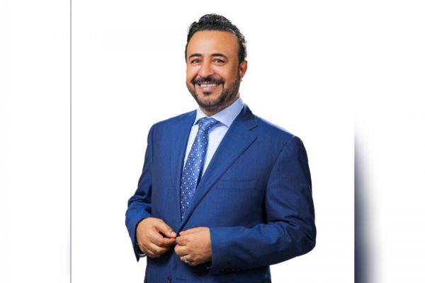 رجل أعمال يمني يتبنى رعاية 9 جوائز أدبية مخصصة لكتّاب اليمن في الوطن وخارجه