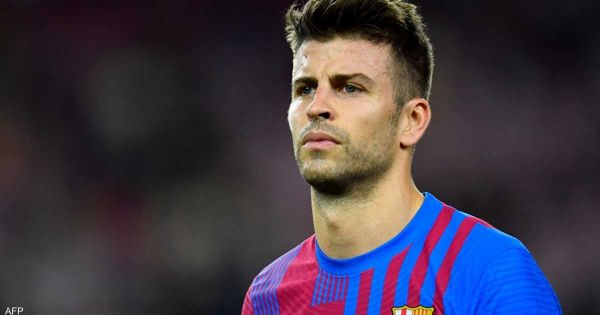 اللاعب نشر حسابه البنكي على تويتر.. هذا هو الدخل الذي يتقاضاه بيكيه شهريا
