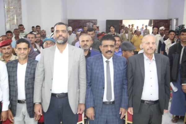 فيديو| برعاية العميد طارق صالح وحضور باجيل.. المخا تحيي أربعينية فقيد الجمهورية وشاعرها وأديبها "المقالح" 