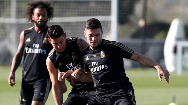 نبأ "غير سار" لعشاق ريال مدريد قبل موقعة إشبيلية،  