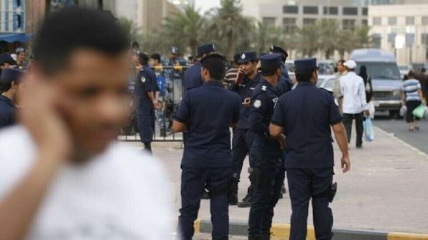 بتعاون المواطنين.. ضبط 10 إيرانيين تسللوا بحراً إلى الكويت
