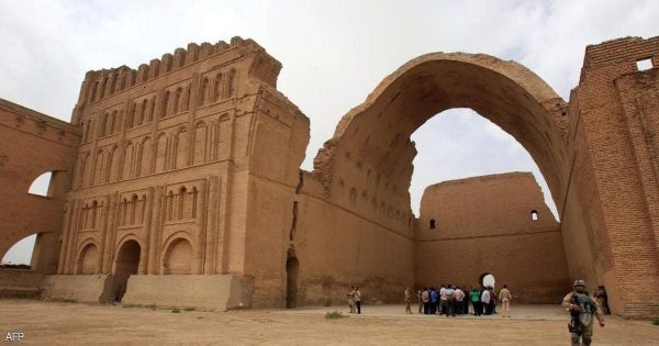 إيران وترميم إيوان كسرى.. لماذا أثارت "منحة الـ 600 ألف دولار" غضب العراقيين؟
