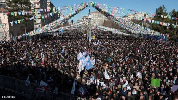 الآلاف يتظاهرون دعما "للنائبة السجينة" في تركيا