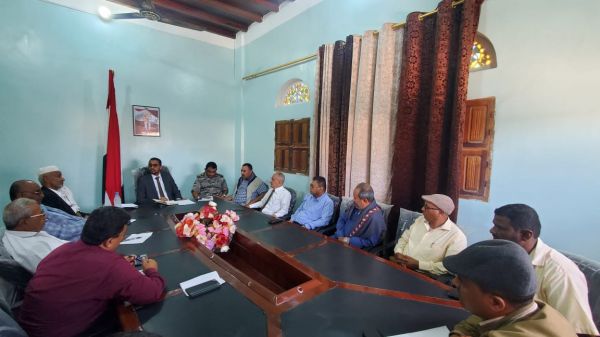 مواطنون يمنحون جامعة الحديدة أرضية 60 ألف متر مربع بالخوخة 