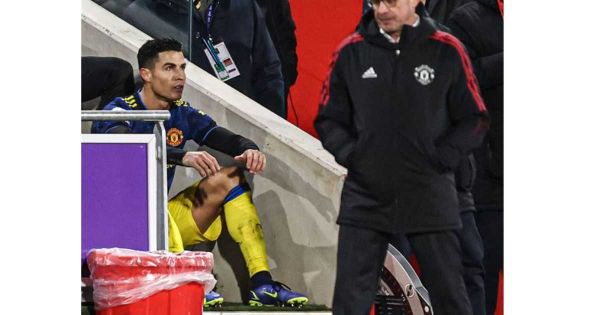 مدرب مانشستر يونايتد يستبدل رونالدو.. بعد الأداء المخيب