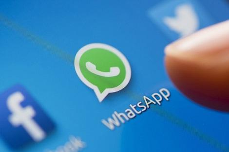 واتساب تحارب نشر الشائعات بتقليل عدد مستقبلي الرسائل المعاد توجيهها 