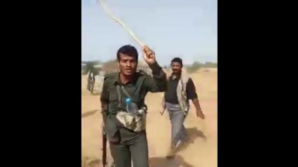 فيديو| مليشيا الحوثي تستأنف حملات السطو على أراضي المواطنين جنوبي الحديدة 