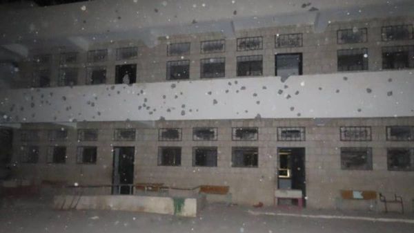 منظمة حقوقية تسجل نحو 1000 انتهاك حوثي استهدف التعليم