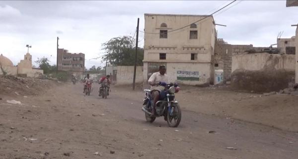 استشهاد مدني برصاص قناصة الحوثي في حيس