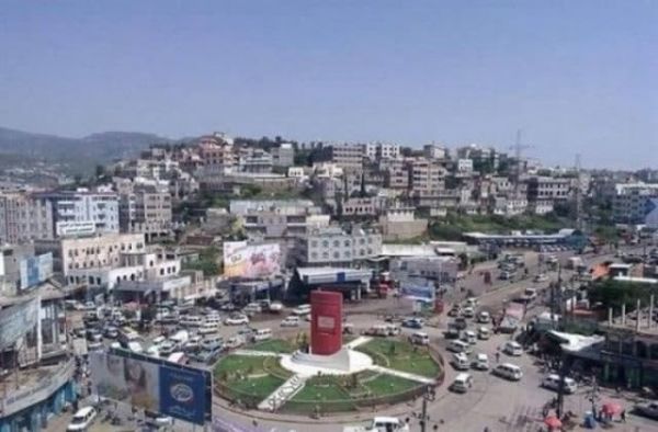 مواجهات بين عناصر من مليشيا الحوثي ومواطنين في إب