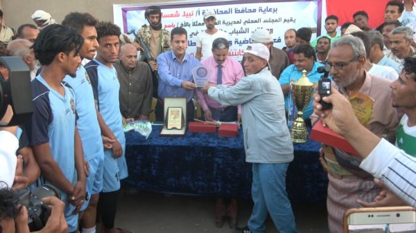 فيديو| نظمها المجلس المحلي.. فعالية تكريمية للكابتن نبيل مكرم بالمخا