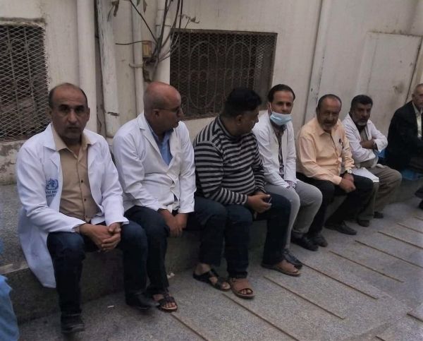 إضراب يشل نشاط مستشفى الأمومة والطفولة بتعز بعد اعتداء مسلحين على الكادر الطبي 