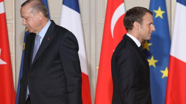 بعد هجوم ماكرون العنيف على أردوغان.. تركيا تلوم فرنسا