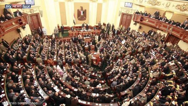 البرلمان المصري يوافق بالأغلبية على تعديل بعض مواد الدستور