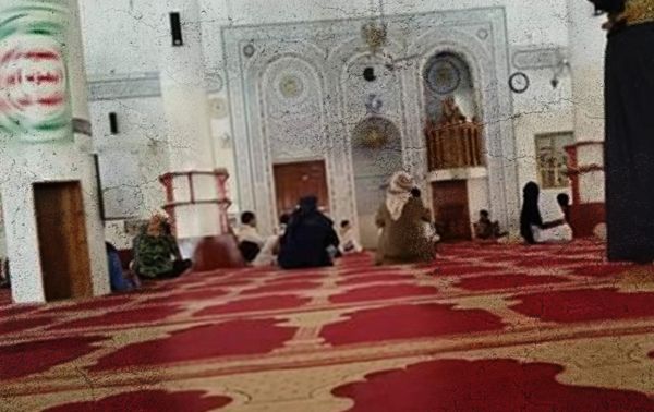 خطباء جمعة الحوثي: المرأة هي وسيلة غزو الأعداء للهوية الإيمانية