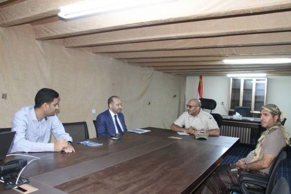 فيديو| العميد طارق صالح يلتقي وزير الاتصالات ومدير "عدن نت" للإسراع في تشغيل محطات البث في المناطق المحررة 