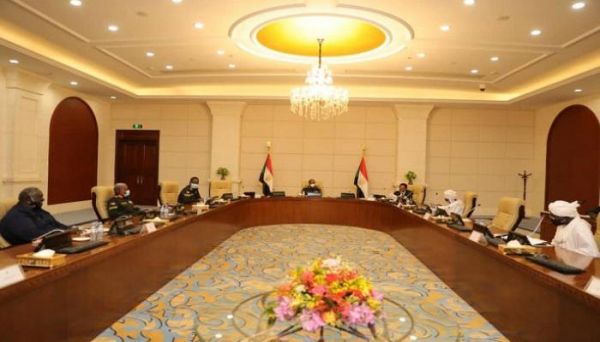 توافق سوداني على إعلان الحكومة الجديدة الإثنين وحقيبة معلقة