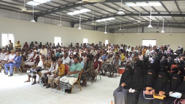 فيديو + صور| الأمين العام والأمين العام المساعد يلتقيان قيادة السلطة المحلية والمشايخ والأعيان وقطاع المرأة بمديرية موزع