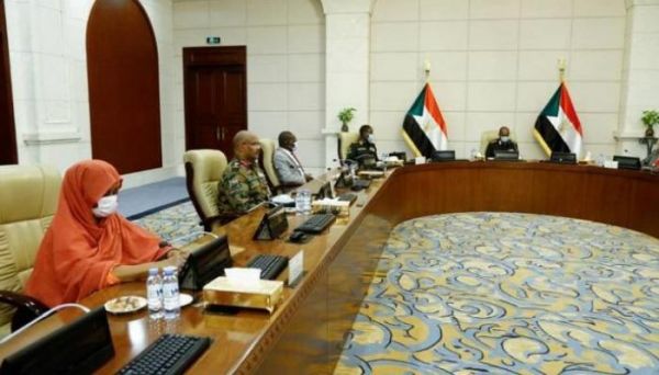 السيادي السوداني يتعهد من دارفور بنهاية عهد الإفلات من العدالة
