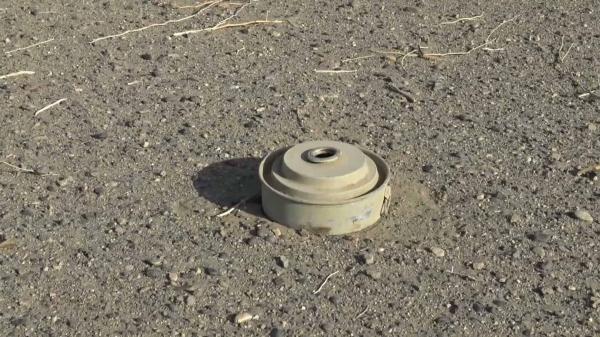 الجوف.. إصابة مدنيين بانفجار لغم زرعه الحوثيون في خب والشعف
