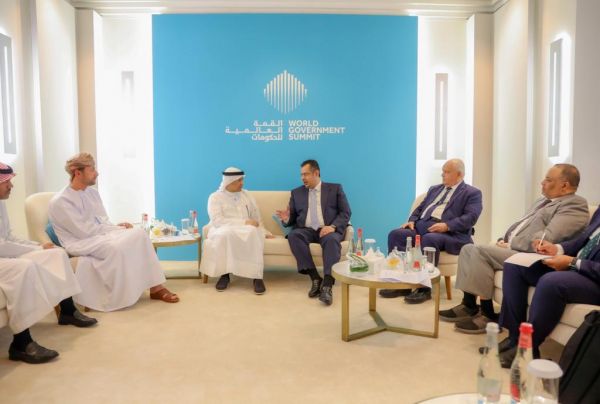 رئيس الوزراء يؤكد على إعادة ترتيب ملفات التعاون المشترك مع مجلس التعاون الخليجي 