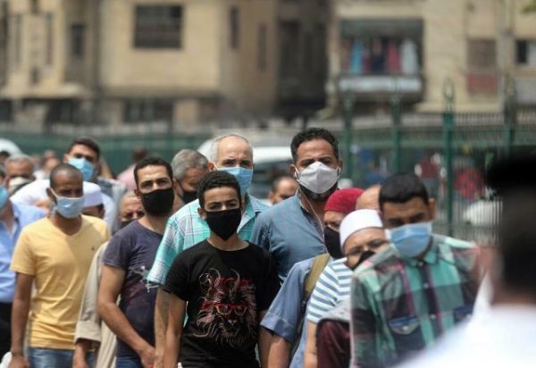 حزمة قرارات مصرية بشأن كورونا.. والهدف حماية كبار السن
