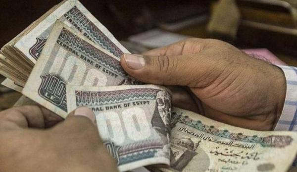 ارتفاع تحويلات المصريين إلى ملياري دولار في نوفمبر 