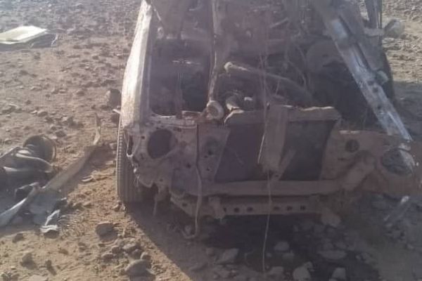 إصابة مواطن وإعطاب سيارة.. جديد ضحايا ألغام الحوثي بالساحل الغربي