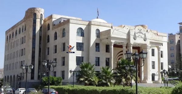 قاضٍ حوثي يعتدي على محامية داخل محكمة بصنعاء 