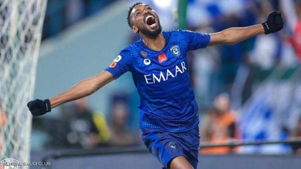 فوز متأخر للهلال السعودي يبقيه على بعد 3 نقاط من النصر