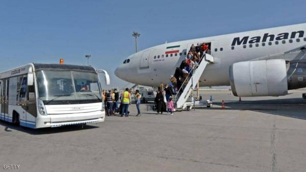 كورونا يعزل إيران عن الدول المجاورة لها  