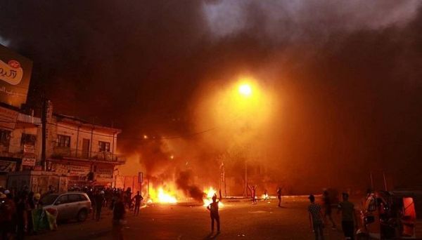 انفجاران قرب منطقة حي القاهرة وسط بغداد