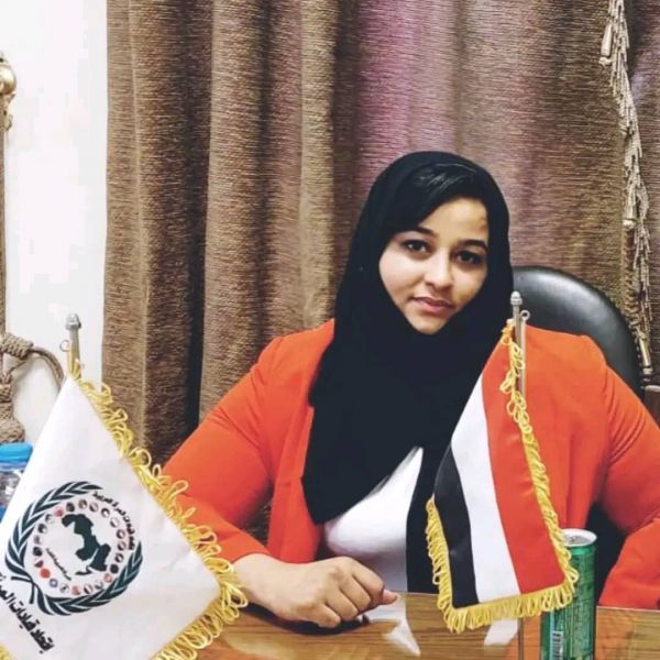 مليشيا الحوثي تحيل الناشطة الحقوقية فاطمة العرولي إلى المحاكمة