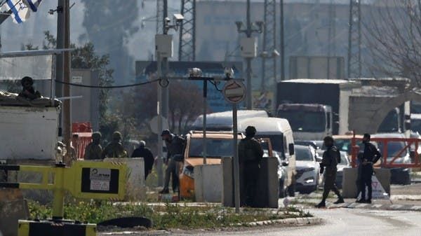 مقتل فلسطيني وإصابة العشرات بهجوم لمستوطنين في نابلس