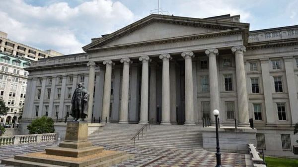 واشنطن تفرض عقوبات على قياديين حوثيين ضالعين في هجمات على مدنيين وسفن تجارية