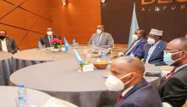 مظاهرات سلمية بالاتفاق مع الحكومة ضد فرماجو