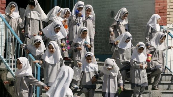 تسمم عشرات الطالبات ثانية بإيران.. والأمن يعتقل أهالي غاضبين