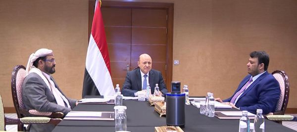 مجلس القيادة يستعرض نتائج زيارة العميد طارق صالح إلى تعز.. ويتخذ عددًا من القرارات