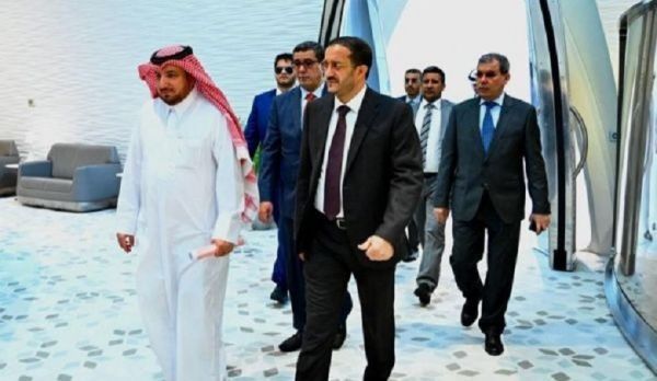 انسحاب وفد اليمن برئاسة عثمان مجلي من مؤتمر الدوحة أثناء كلمة إيران