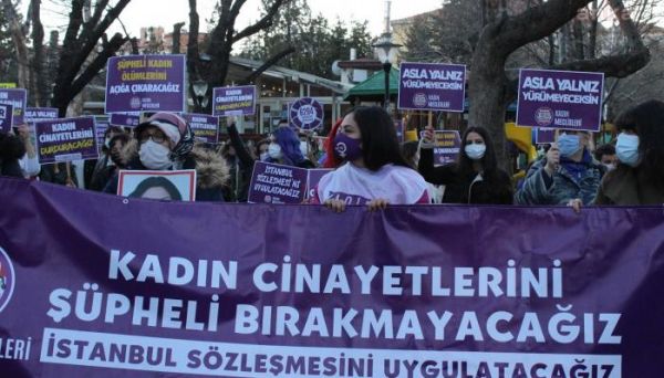 في يوم المرأة.. 17 ألف سيدة وراء القضبان بتركيا