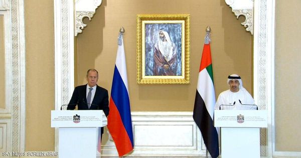 عبد الله بن زايد: قانون قيصر يصعب العمل المشترك مع سوريا