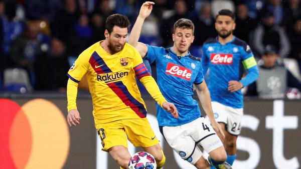 كورونا يحرم مشجعي برشلونة ونابولي من حضور اللقاء 