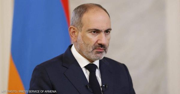 رئيس الوزراء الأرميني  يعين رئيسا جديدا لهيئة الأركان العامة بعد إقالة سلفه