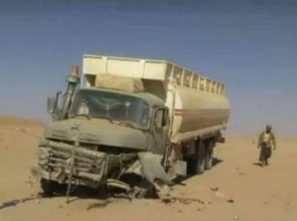 إصابة مواطن في انفجار لغم حوثي بشاحنة وقود شرق الجوف