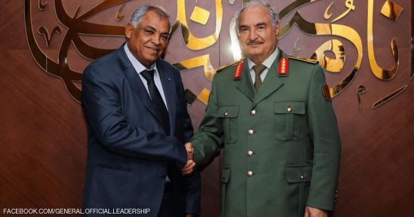 أول اجتماع رسمي بين حفتر والحكومة الليبية الجديدة