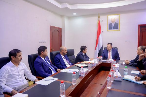 عدن.. الوضع التمويني للمشتقات النفطية والغاز المنزلي قبيل حلول شهر رمضان 