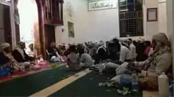 تقرير حقوقي: مليشيا الحوثي انتهكت 514 مسجدًا وحوّلت معظمها إلى ثكنات عسكرية 